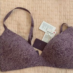 NWT Lululemon Take shape bra